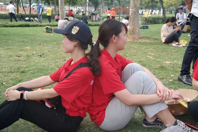 關(guān)愛(ài)公益，健康徒步50公里丨銀正與你一路同行.jpg